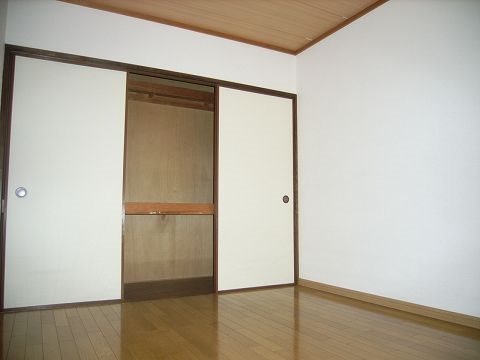 別号室