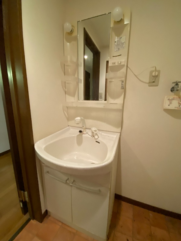別号室