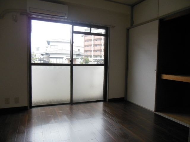 別号室