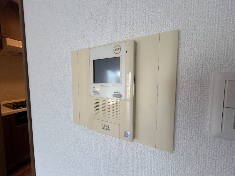 402号