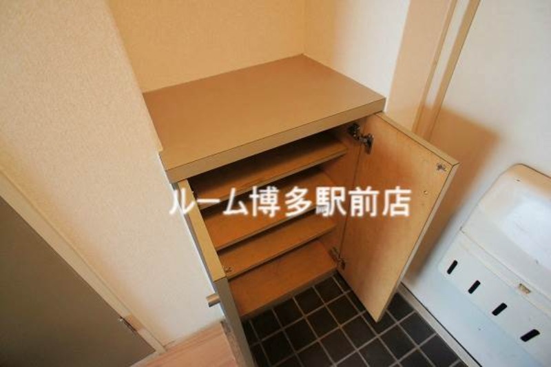 別号室