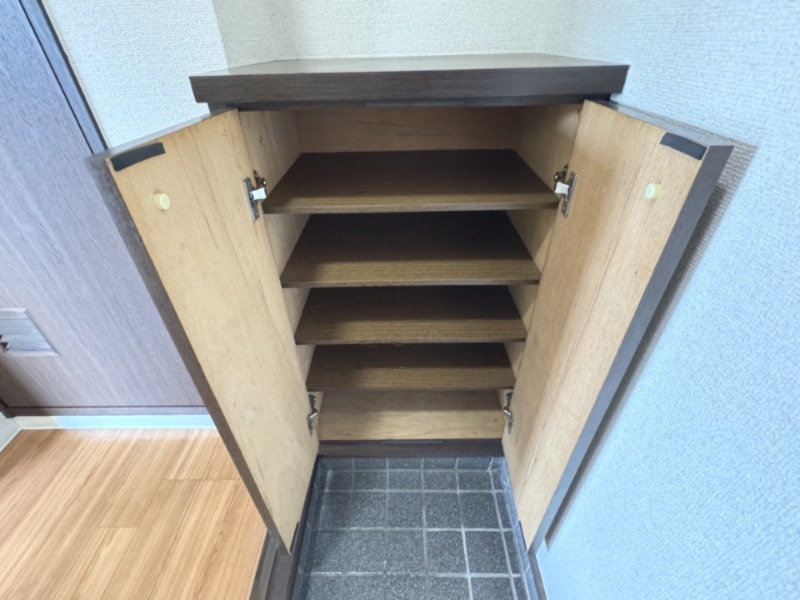別号室