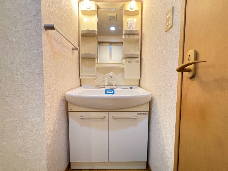 別号室