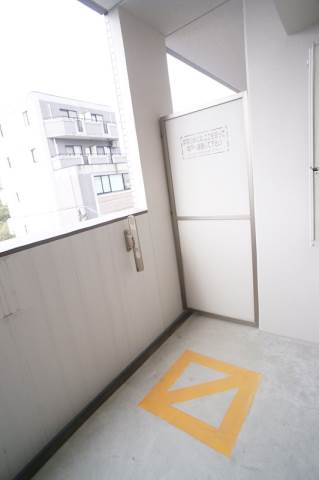 別号室