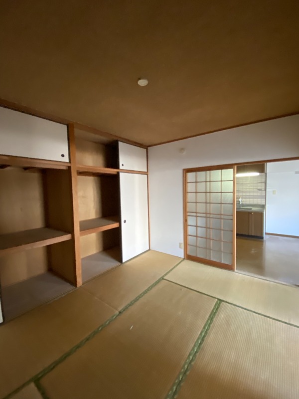 別号室